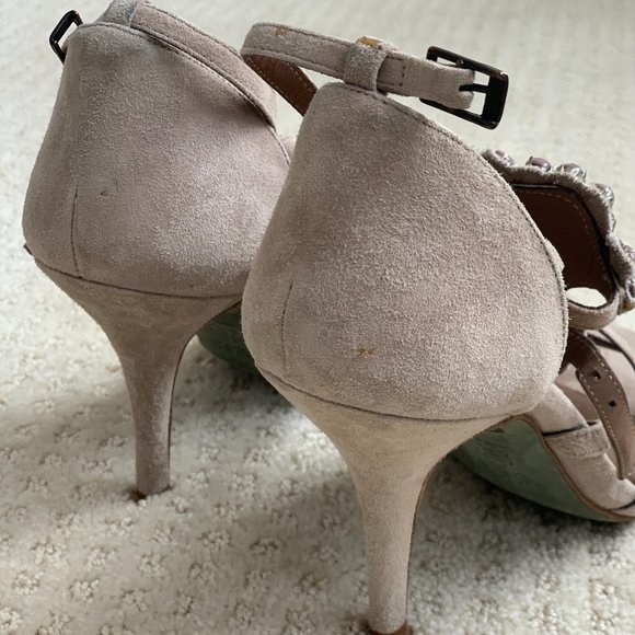 HOSS INTROPIA Elegant Taupe Heels - Picture 7 of 16